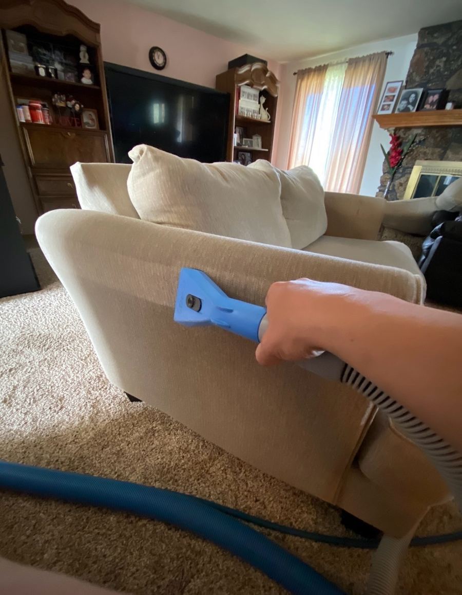 Professional sofa cleaning Spokane